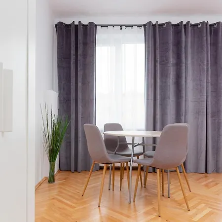 Kamienica Stanislawa Augusta By Renters